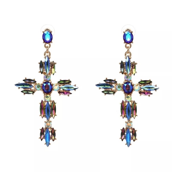 Jewelry - New arrival! Ear crosses earrings with crystals